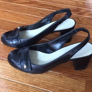Size 7.5, Nine West MAADR Black sling back pump